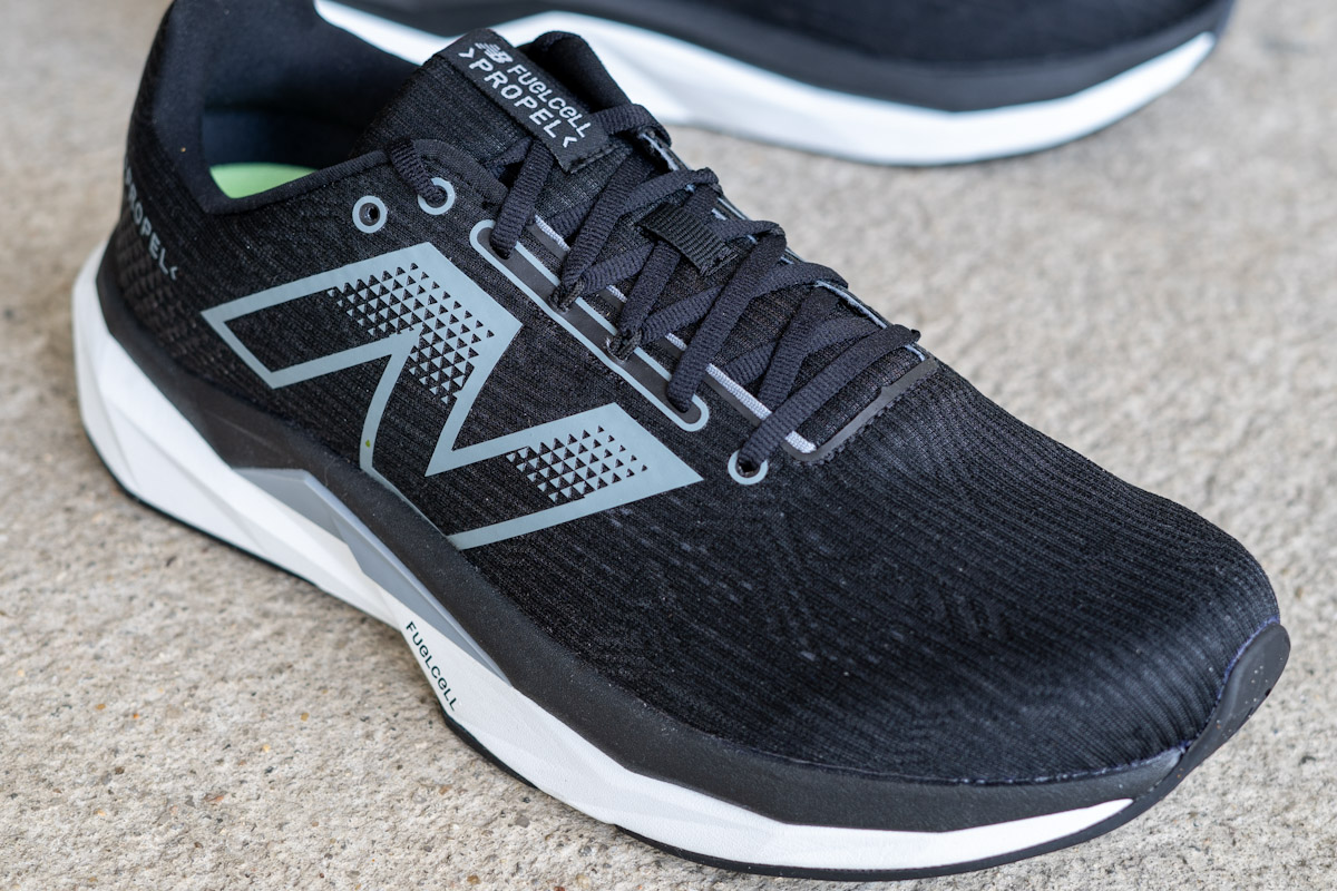 New Balance FuelCell Propbel v5